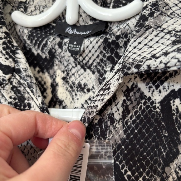 🎉4/30$🎉 NWT Reitmans Snakeskin Print Shirt Dress - Size 6 - Picture 3 of 7